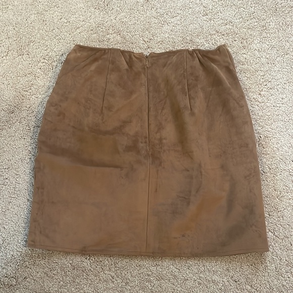 Abercrombie & Fitch skirt - Picture 3 of 4